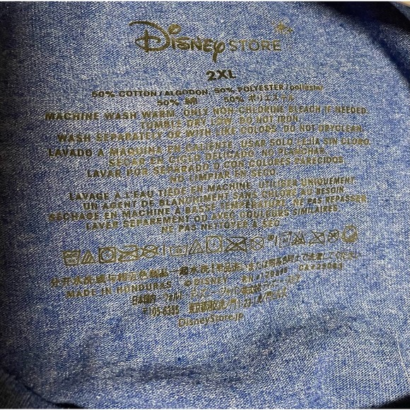 Disney Store Men’s T-shirt , Marvel Comic Book , Avengers ,size XXL - Picture 3 of 3